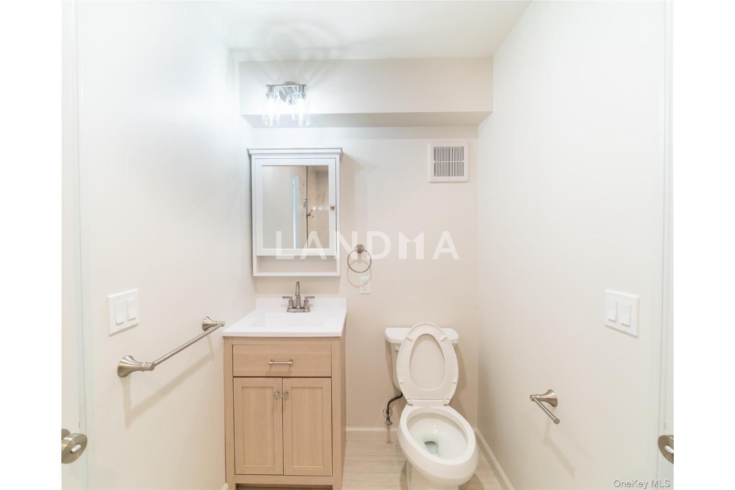 306 Regent Street  Unit B 官网图片 19