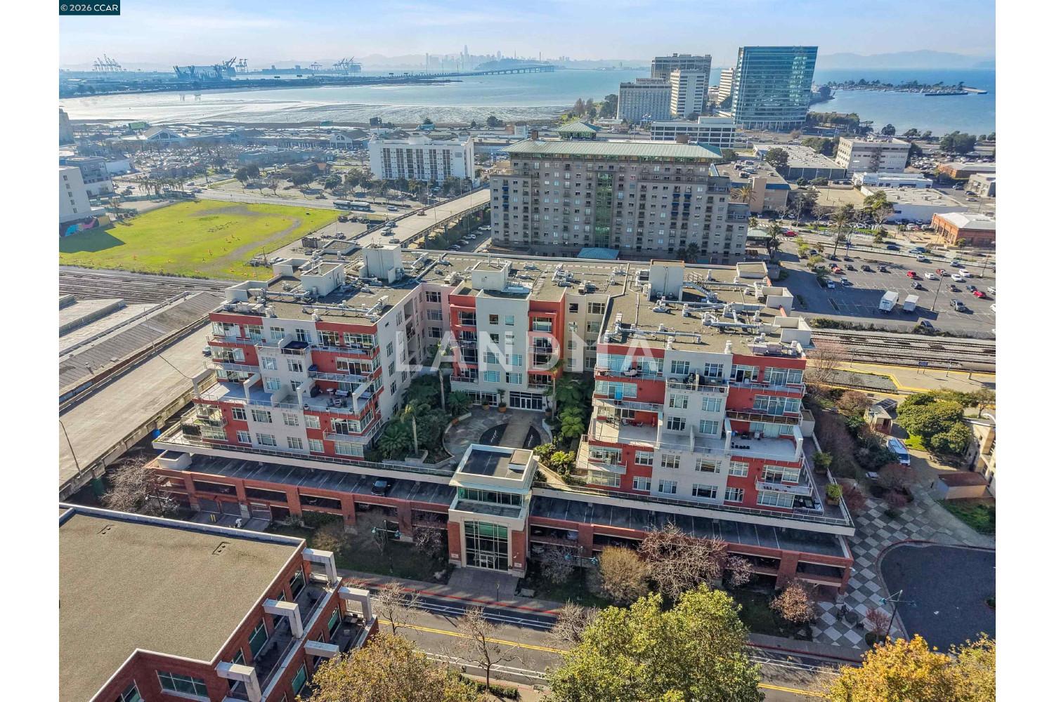 5855 Horton Street #526 官网图片 24