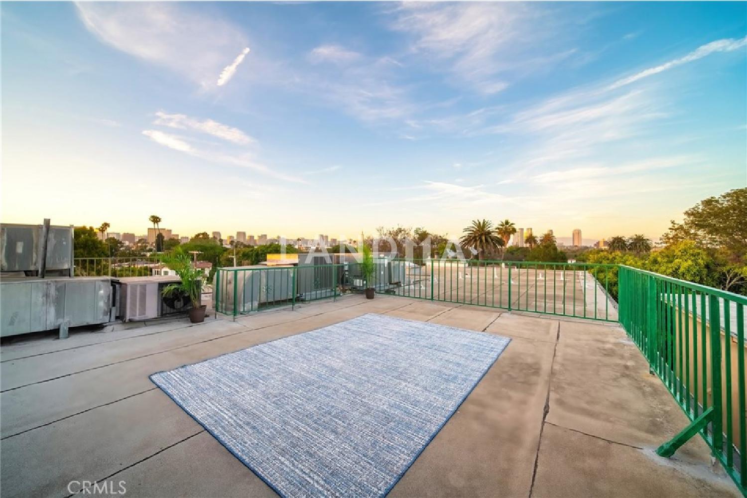 2008 S Bentley Avenue #5 官网图片 23
