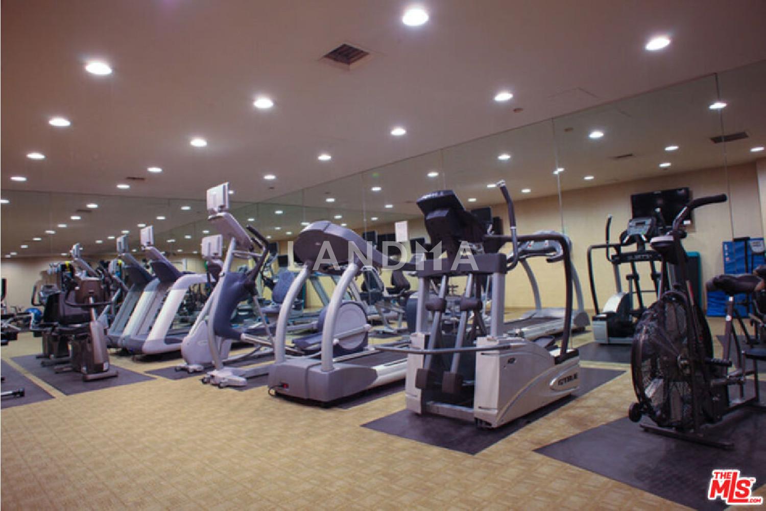 300 N Swall Drive #354 官网图片 32