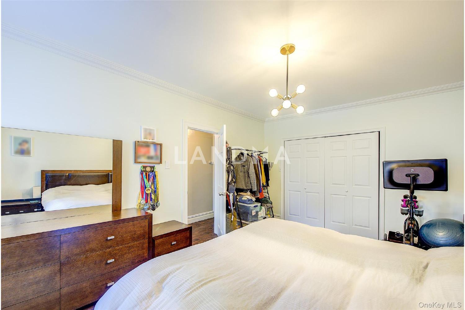 91-10 34th Avenue  Unit 3D 官网图片 10