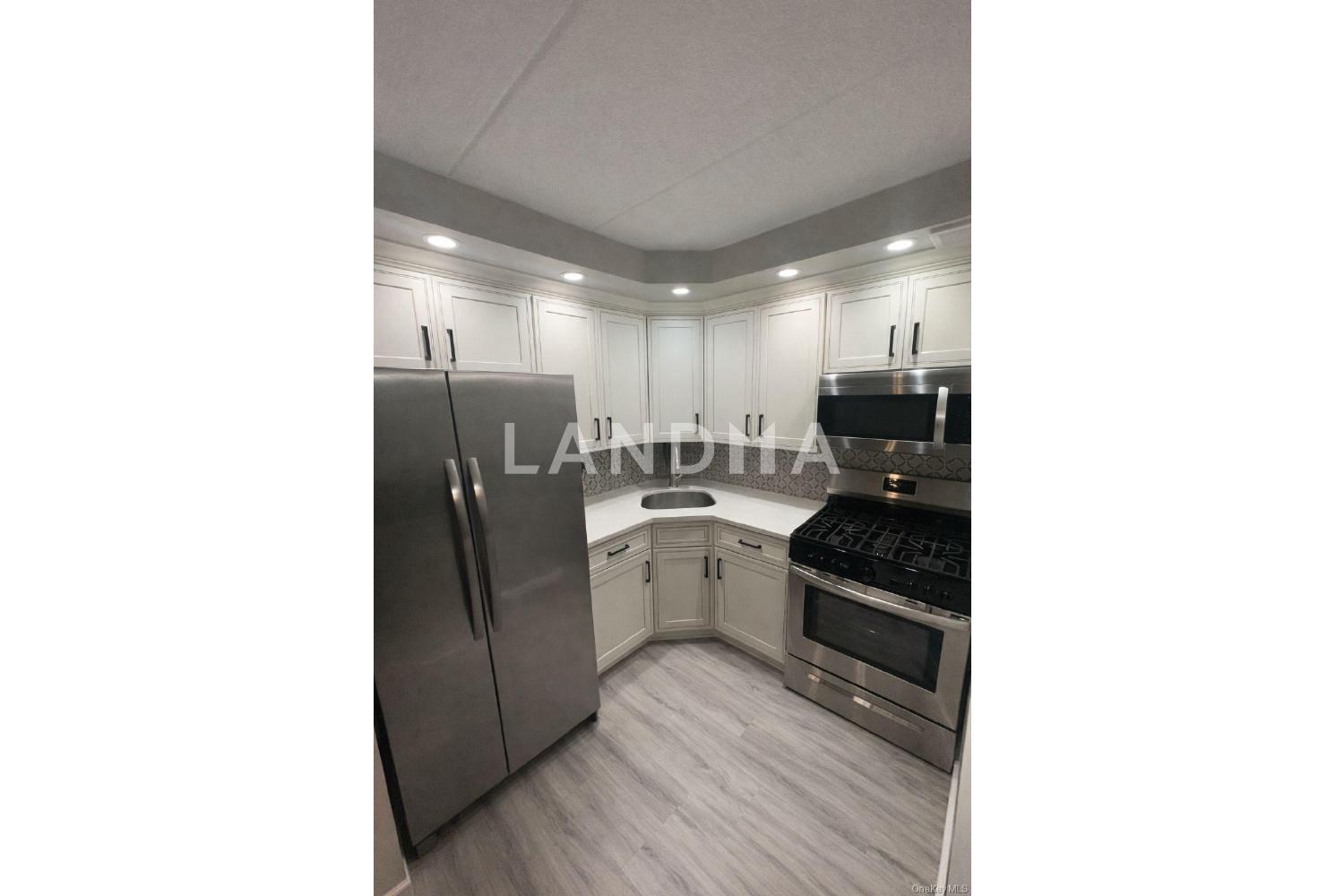 61-12 69th Street  Unit 2M 官网图片 4