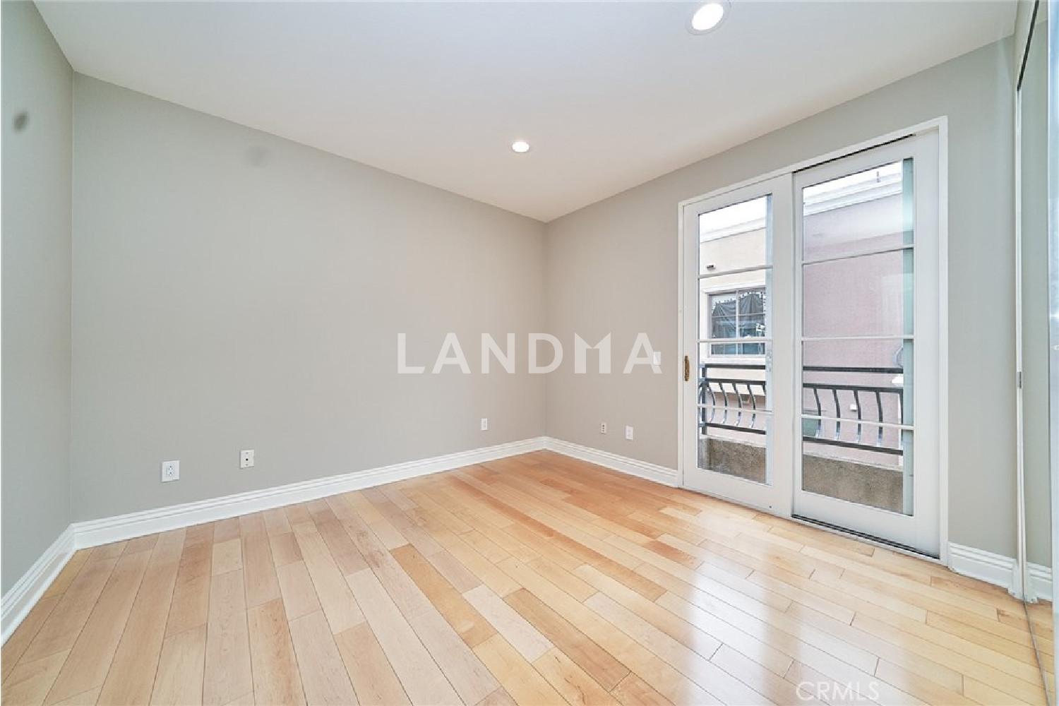 681 S Norton Avenue #107 官网图片 29