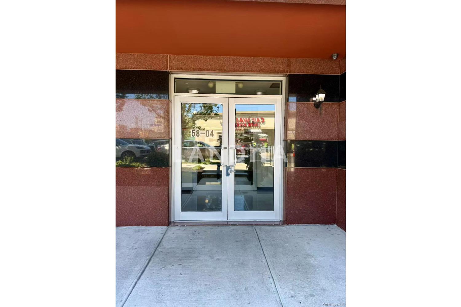 5804 Main Street  Unit 2D 官网图片 9