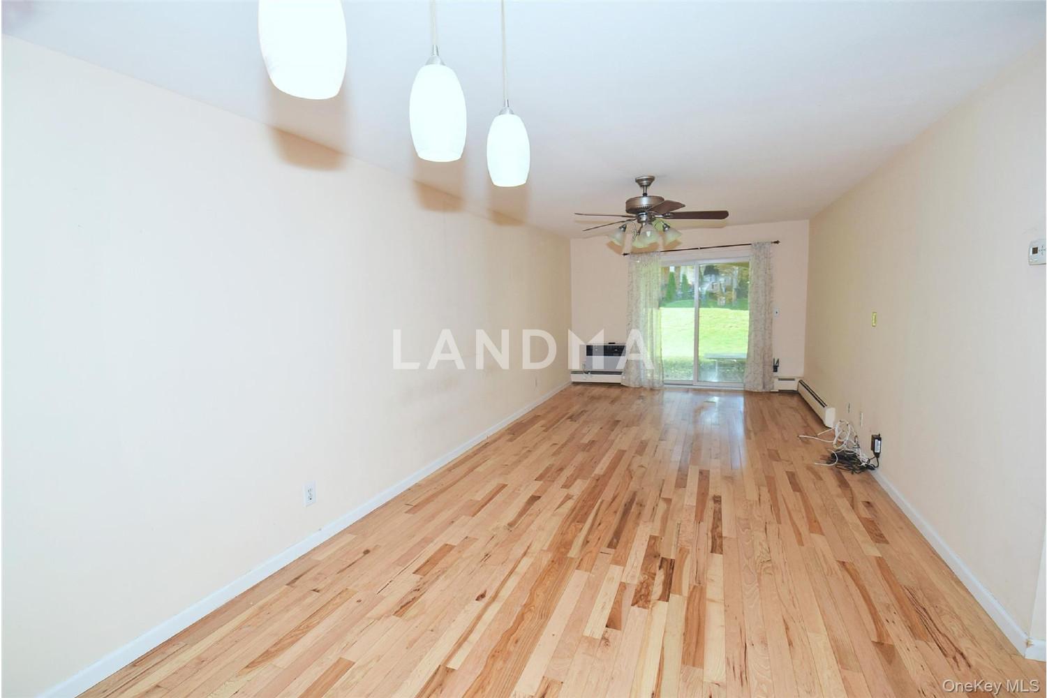 12-32 Diane Place  Unit 204 L 官网图片 6