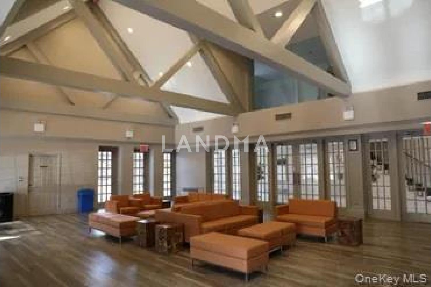 12-32 Diane Place  Unit 204 L 官网图片 15