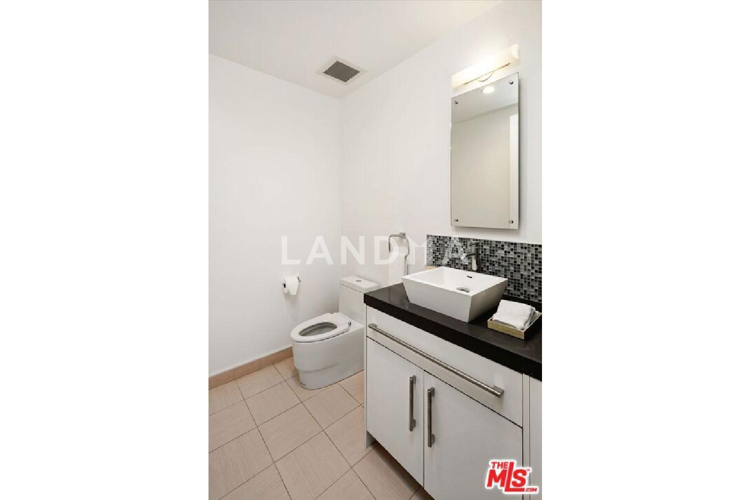 928 N Croft Avenue #301 官网图片 10