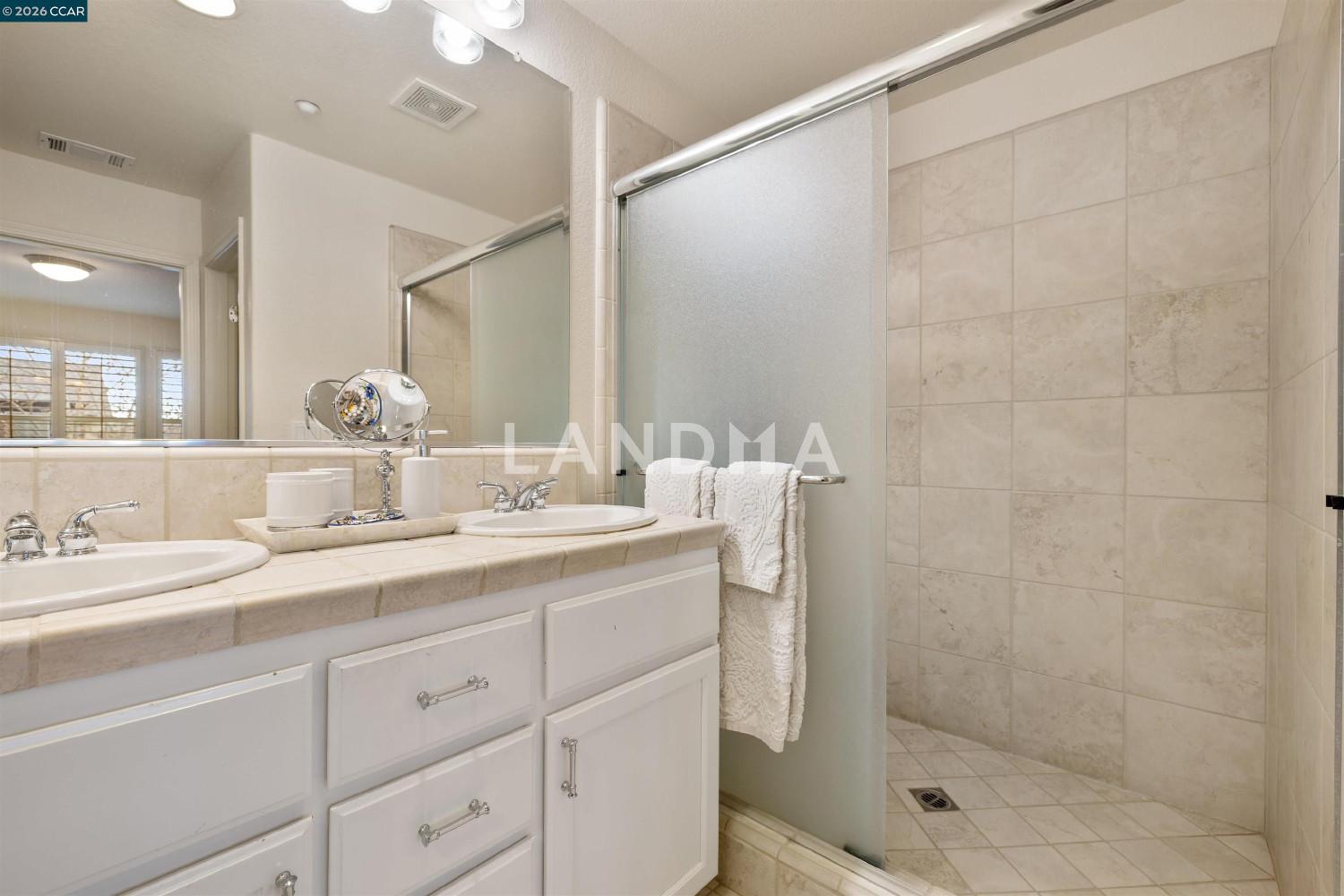 30-55 Vernon Boulevard  Unit 5Q 官网图片 11