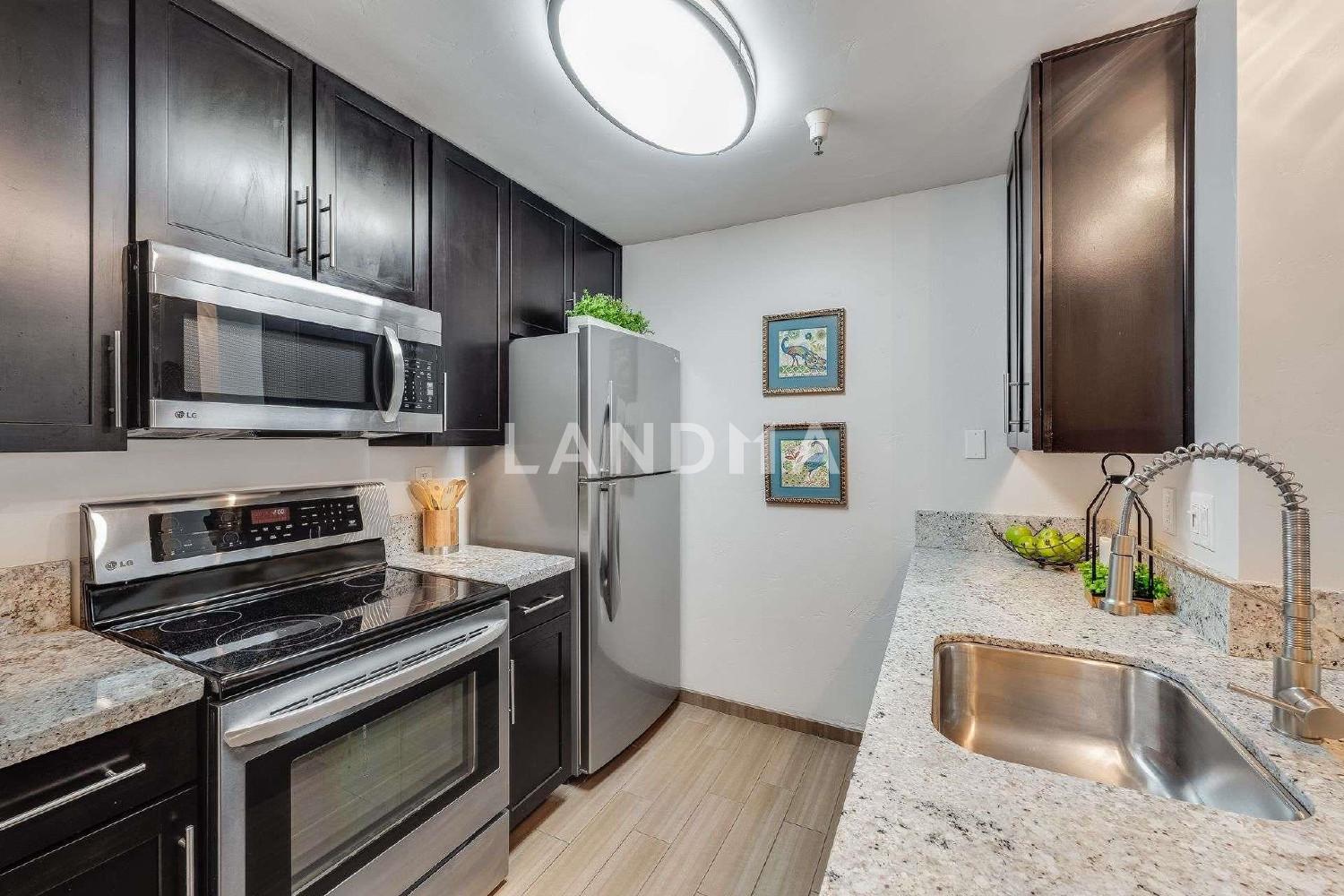6400 Christie Ave #2215 官网图片 4