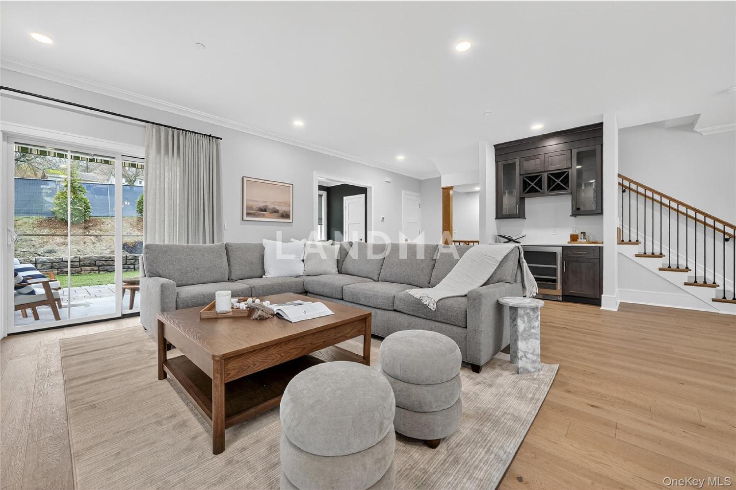 1811 Soundview Court 官网图片 9