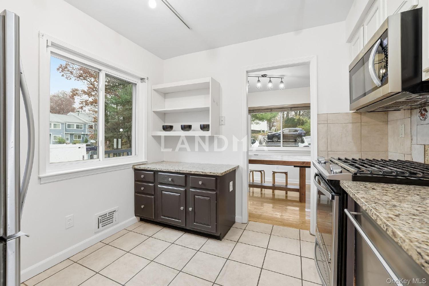25 Barker Street  Unit 315 官网图片 23