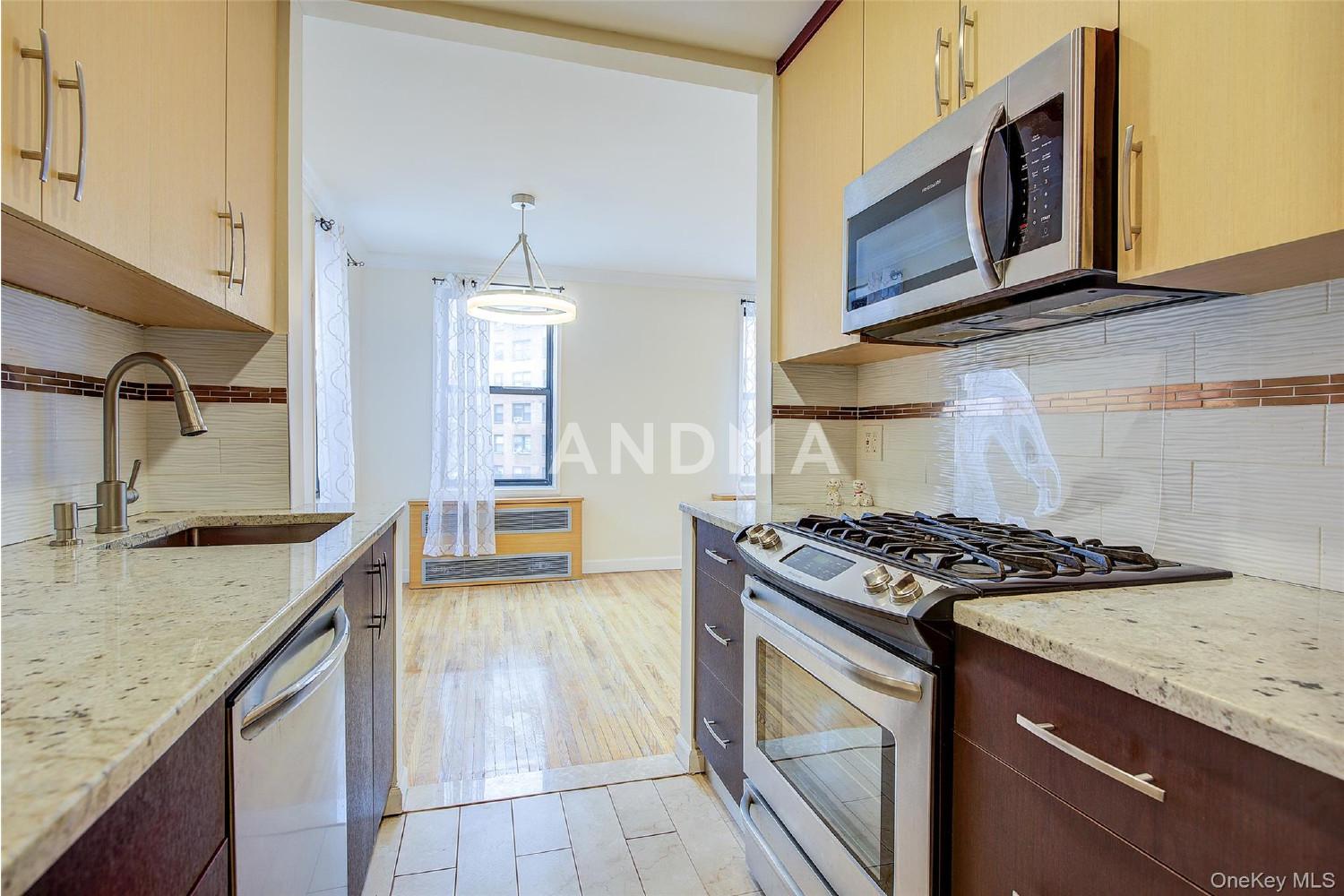 100-25 Queens Boulevard  Unit 7FF 官网图片 18