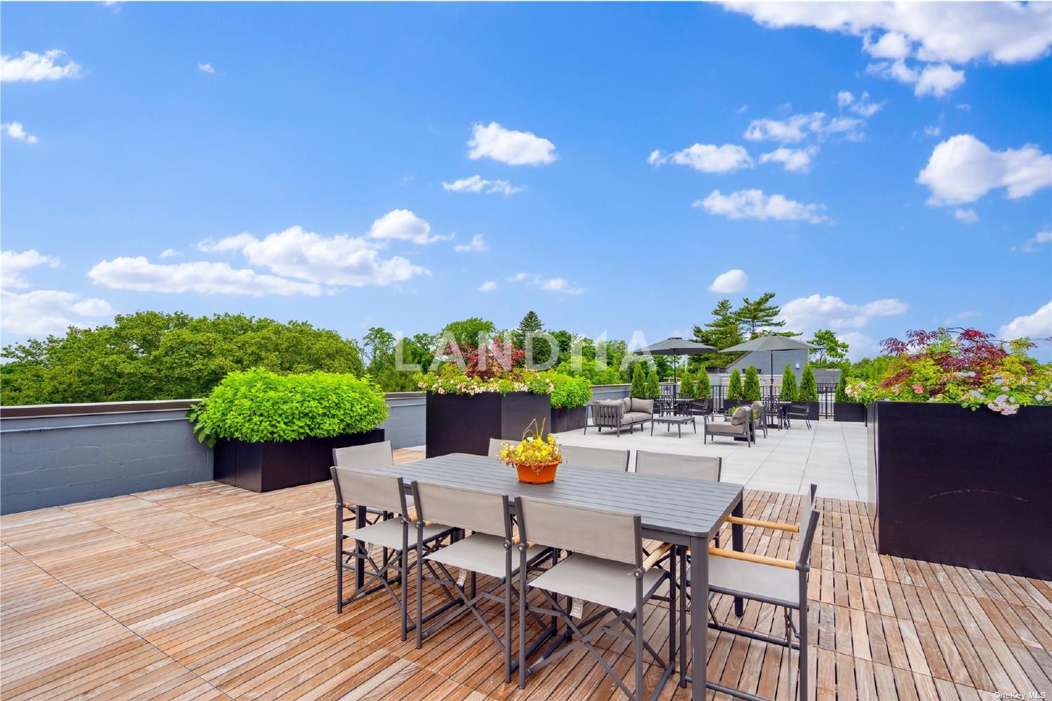 218 Middle Neck Road  Unit 110 官网图片 12