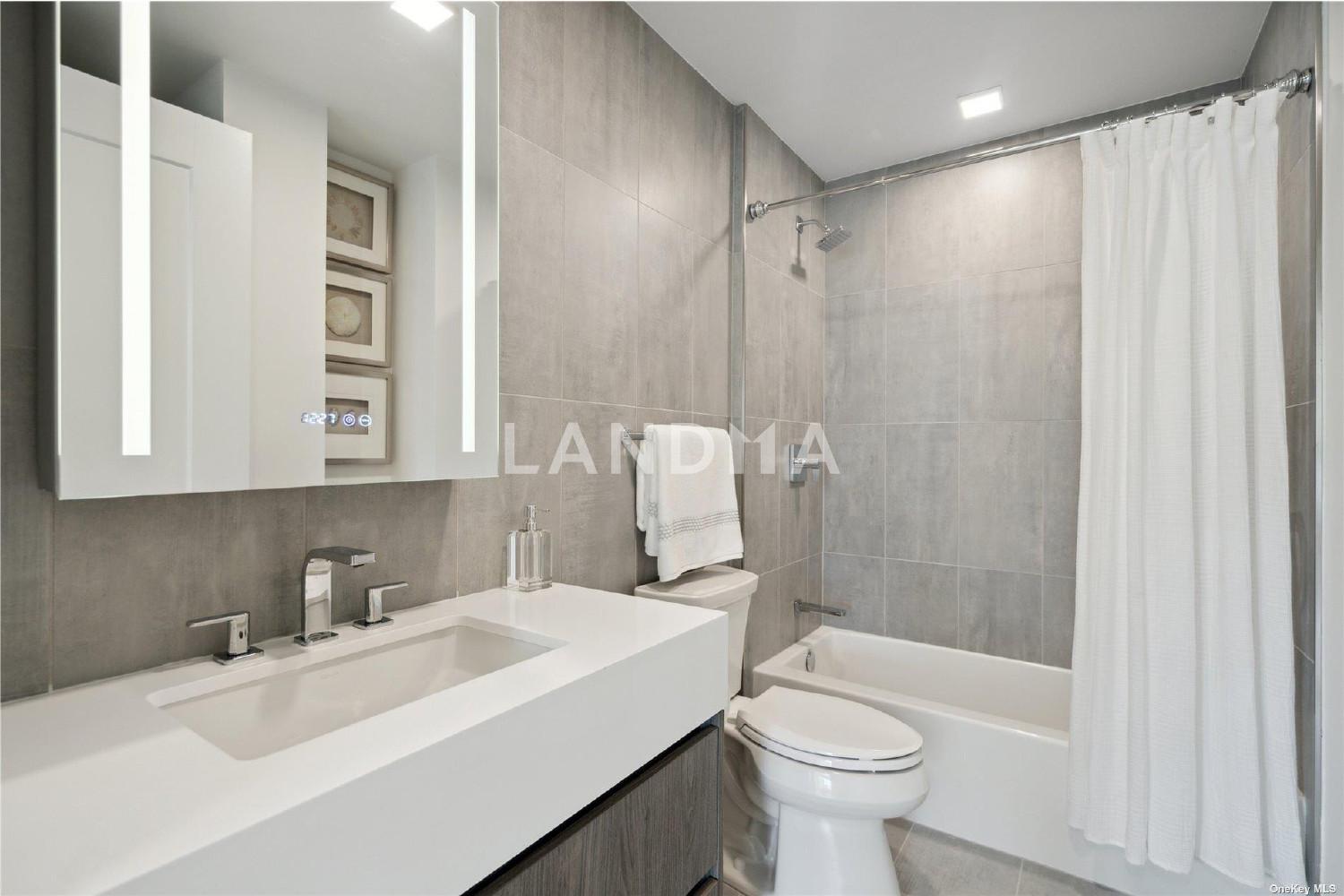 218 Middle Neck Road  Unit 205 官网图片 22