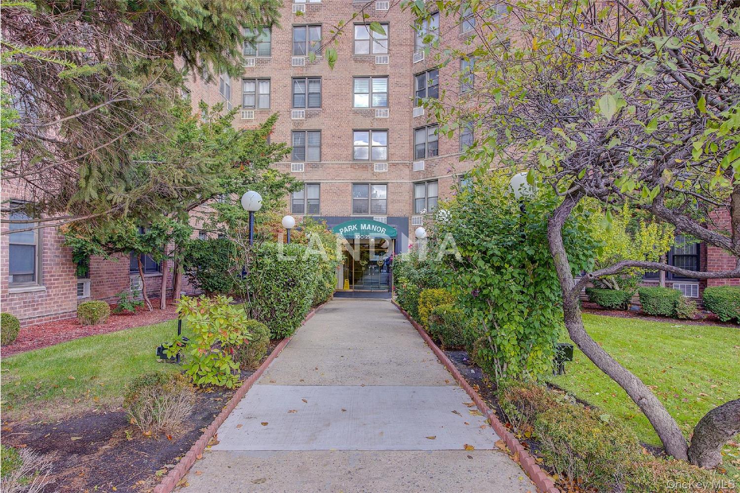 100-25 Queens Boulevard  Unit 2R 官网图片 33
