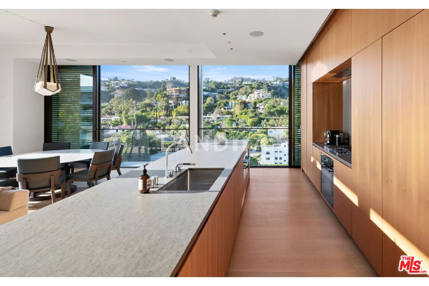 9040 Sunset Boulevard #1101 官网图片 10