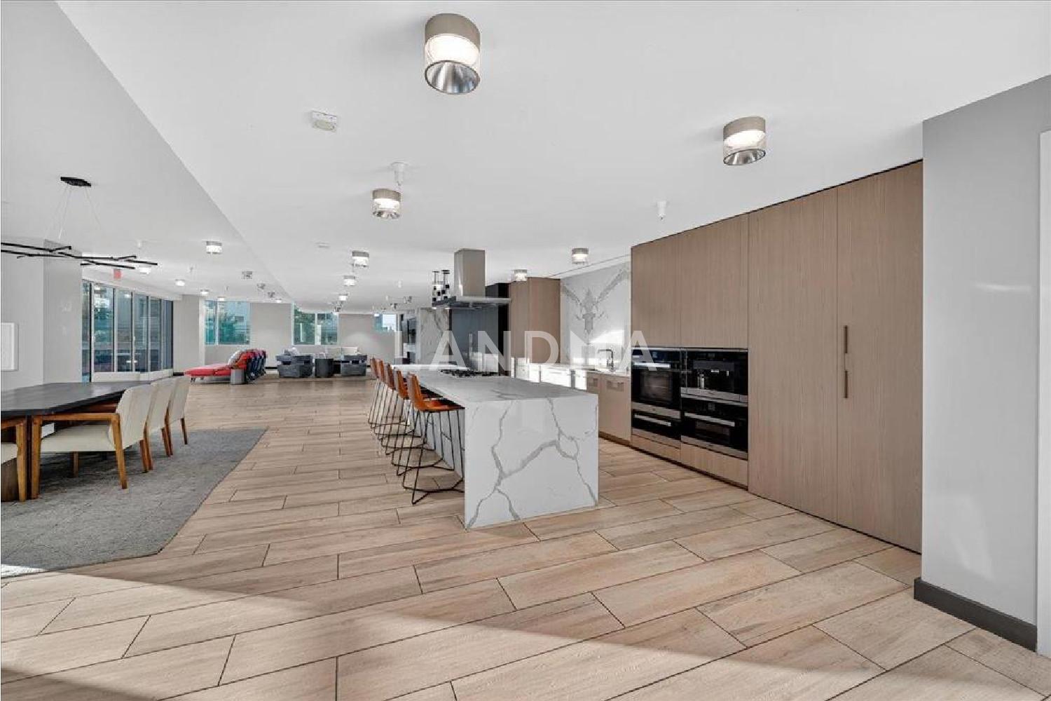 188 W Saint James Street #11101 官网图片 66