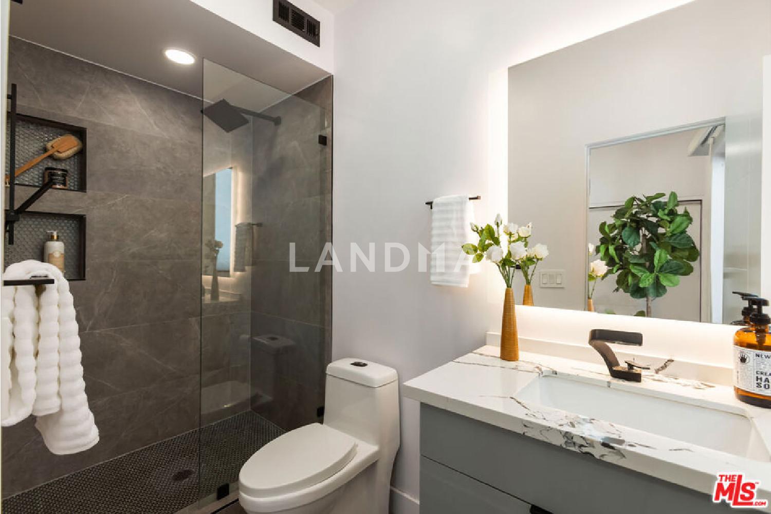 1210 N Kings Road #101 官网图片 26