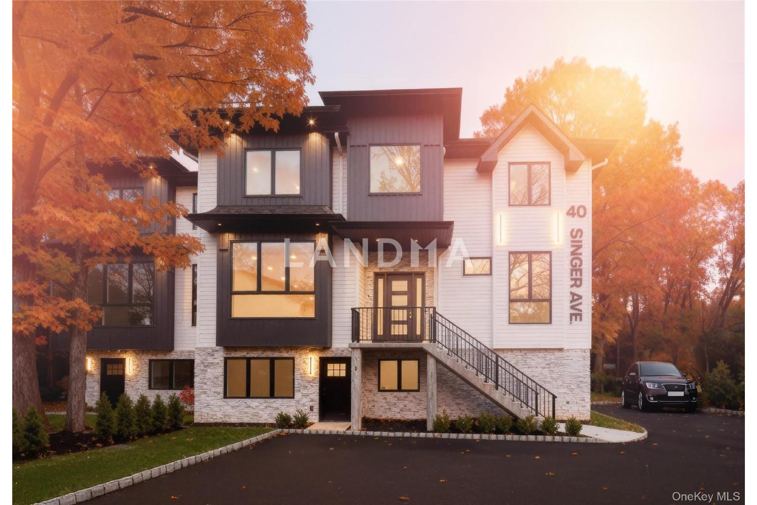 40 Singer Avenue  Unit 214