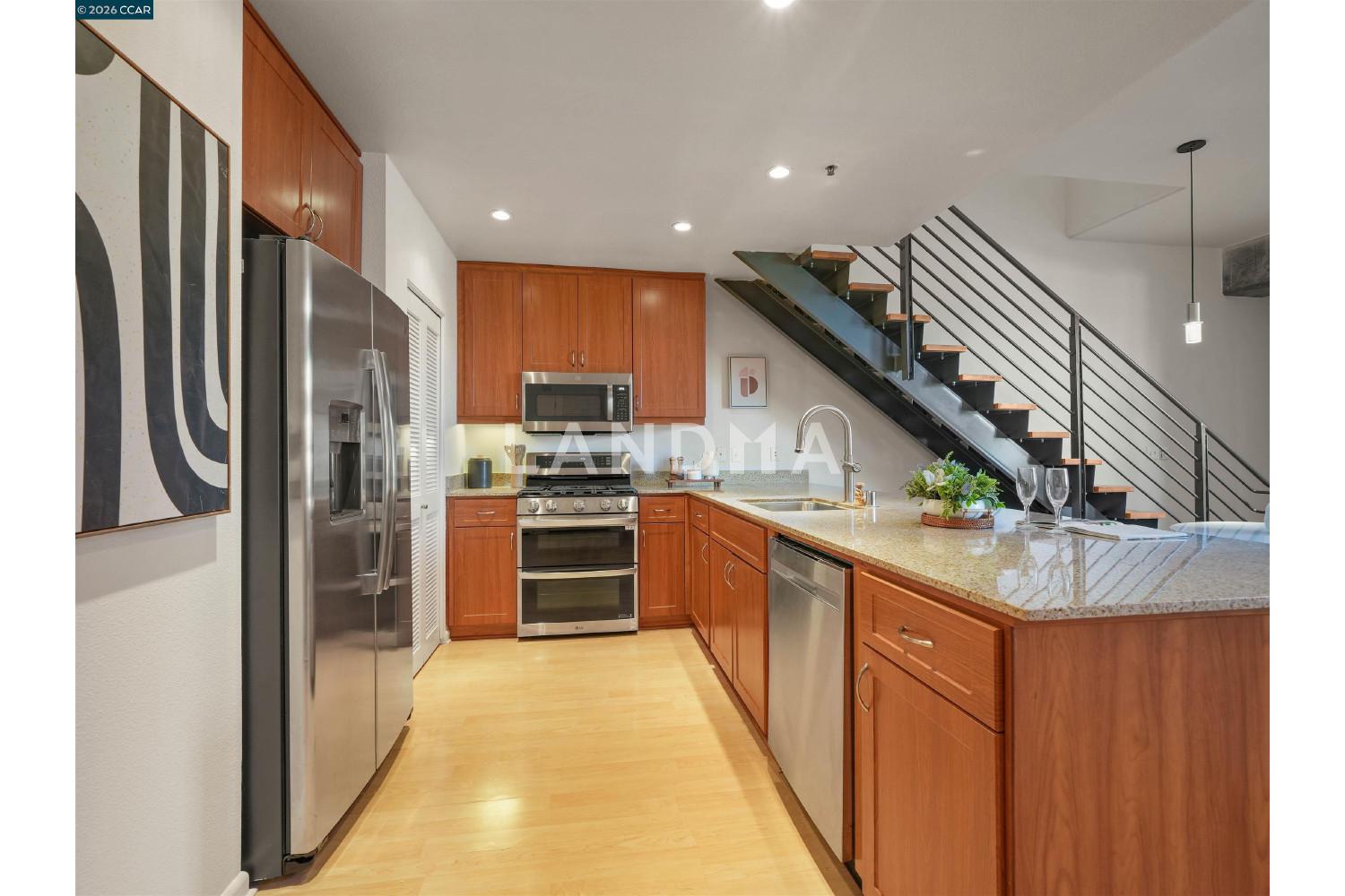 5855 Horton Street #526 官网图片 6