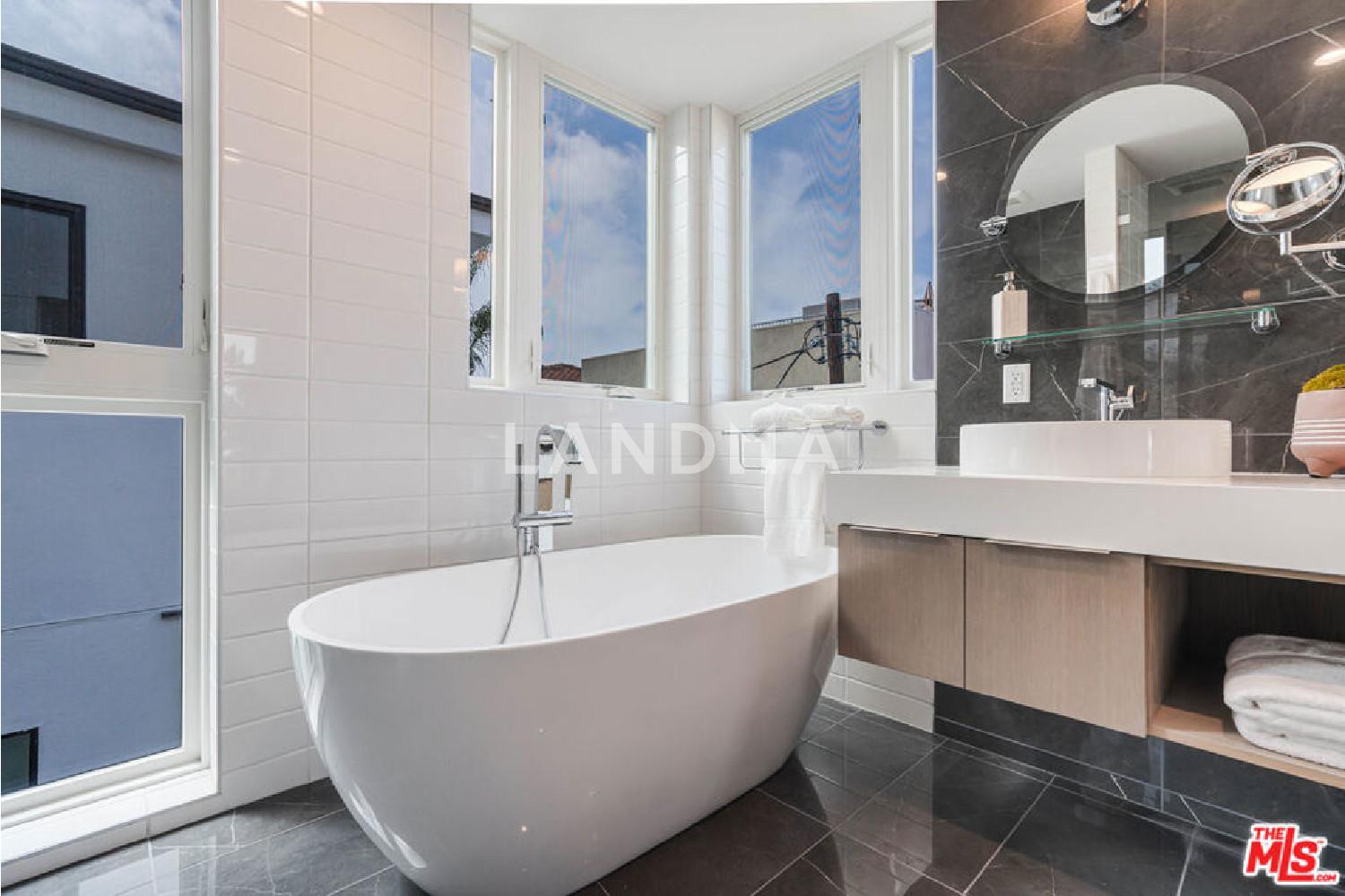 1729 S Barrington Avenue #2 官网图片 19