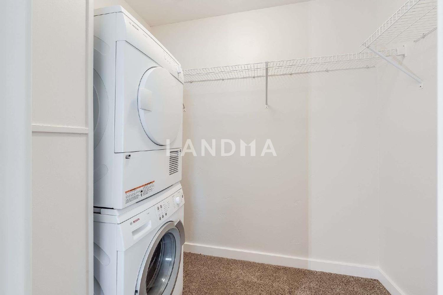 6400 Christie Ave #2215 官网图片 9