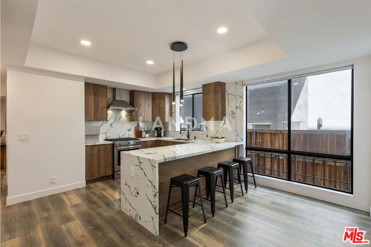 1210 N Kings Road #101 官网图片 16