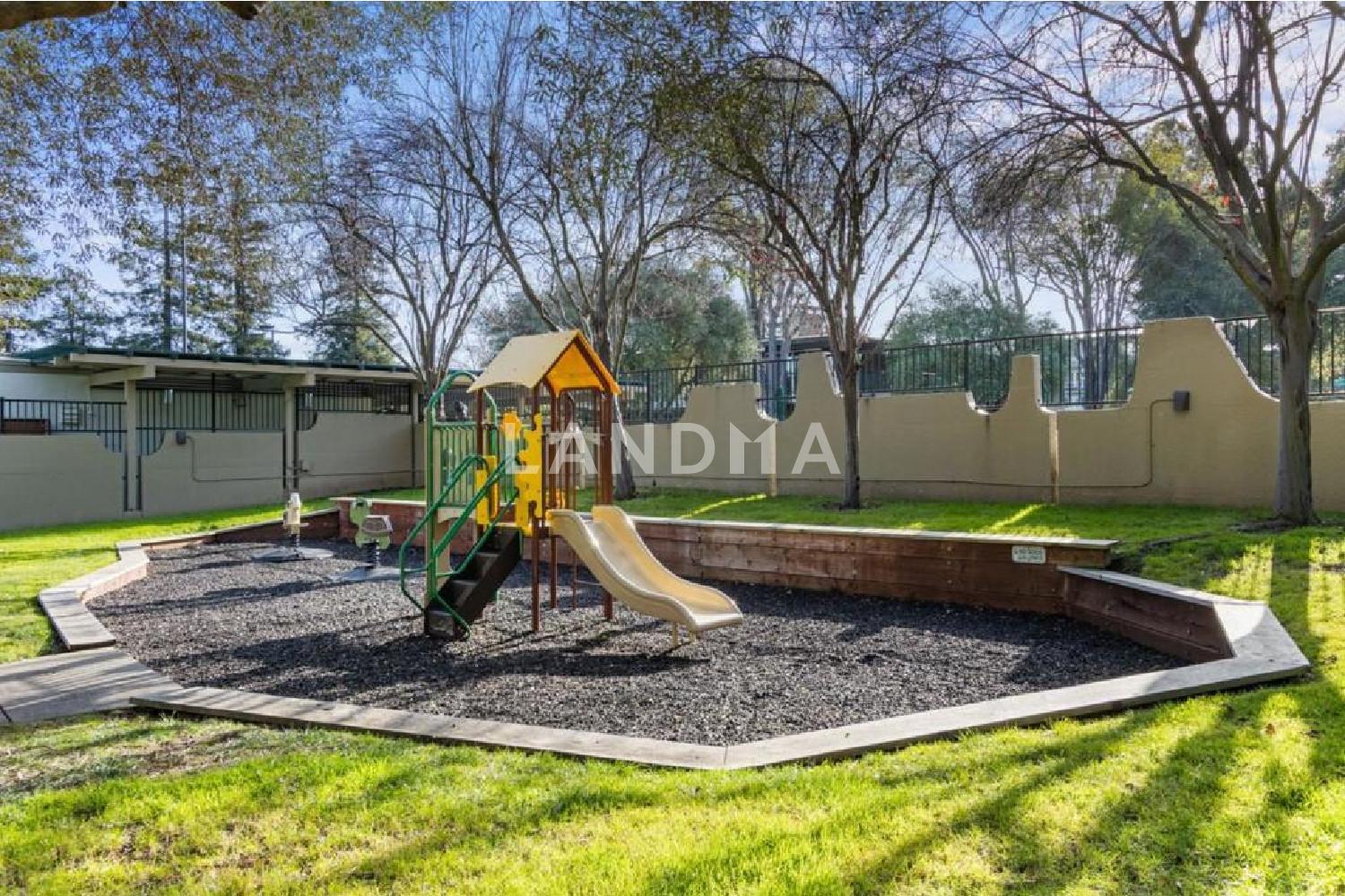 833 N Humboldt Street #201 官网图片 33