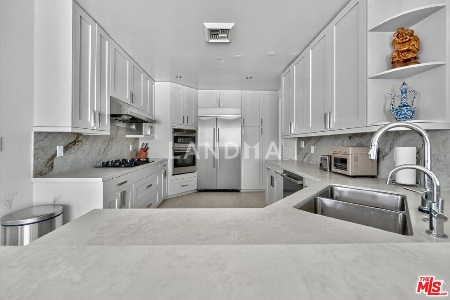 10727 Wilshire Boulevard #1802 官网图片 4