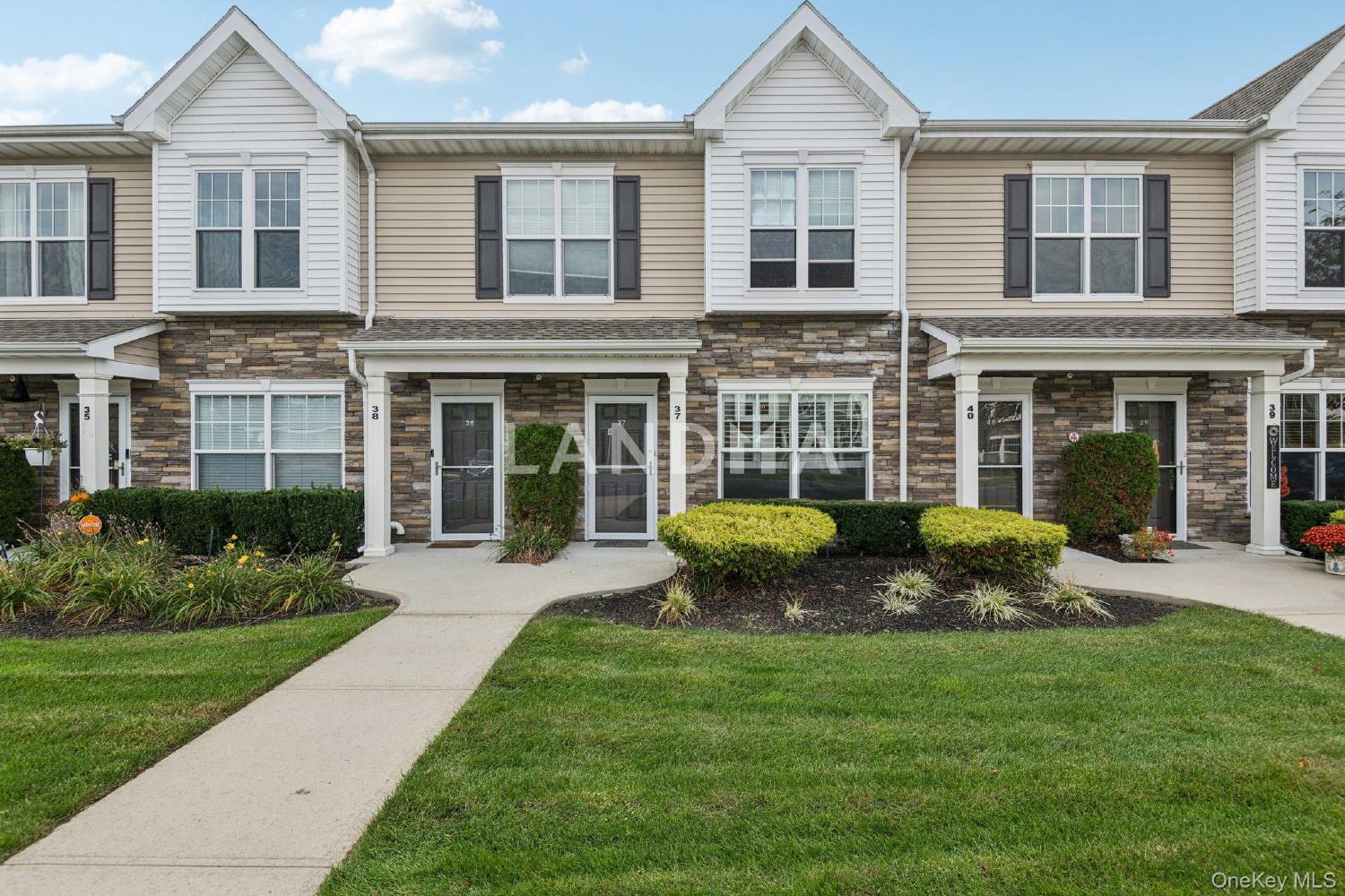 37 Weatherby Lane