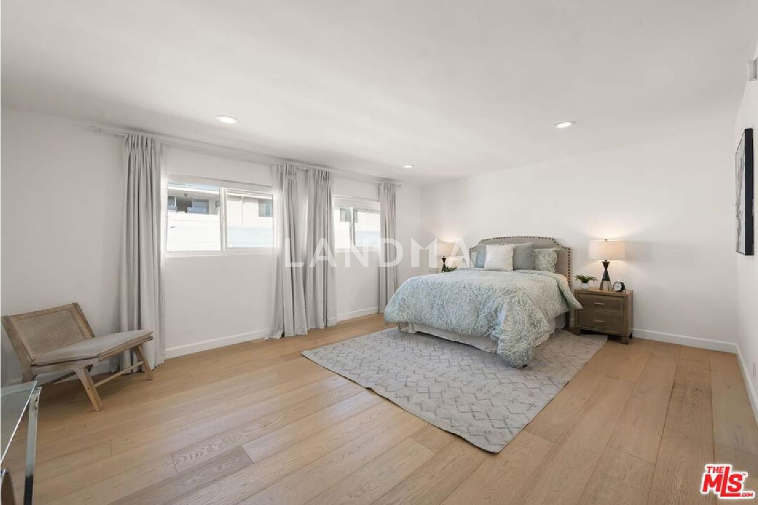 1525 N Hayworth Avenue #302 官网图片 22
