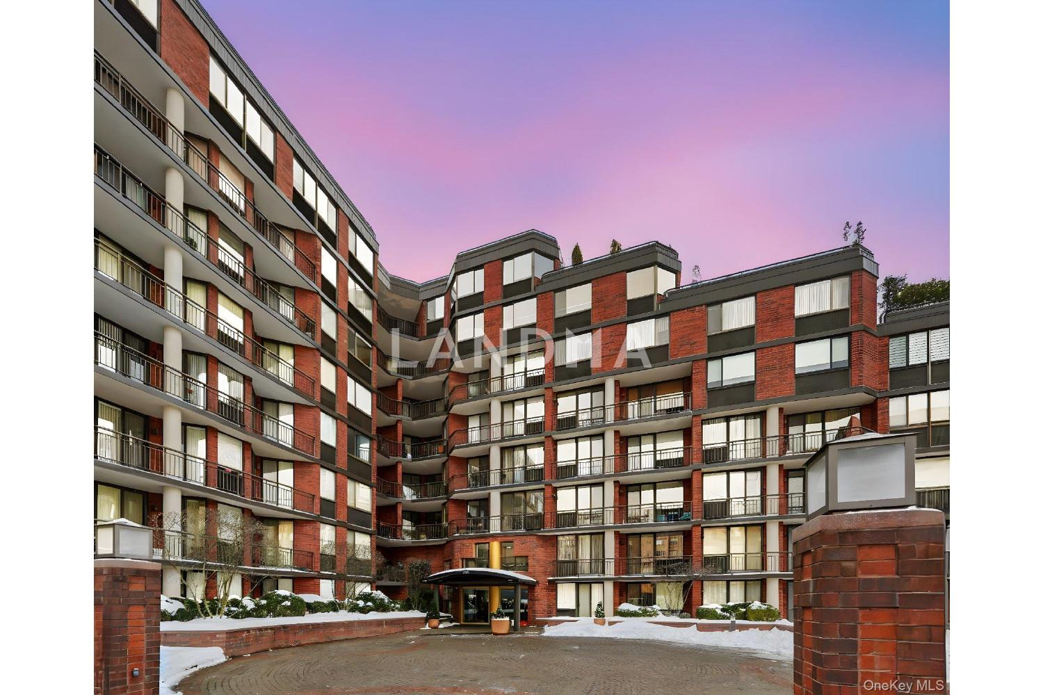 50 Hartsdale Avenue E  Unit 7A