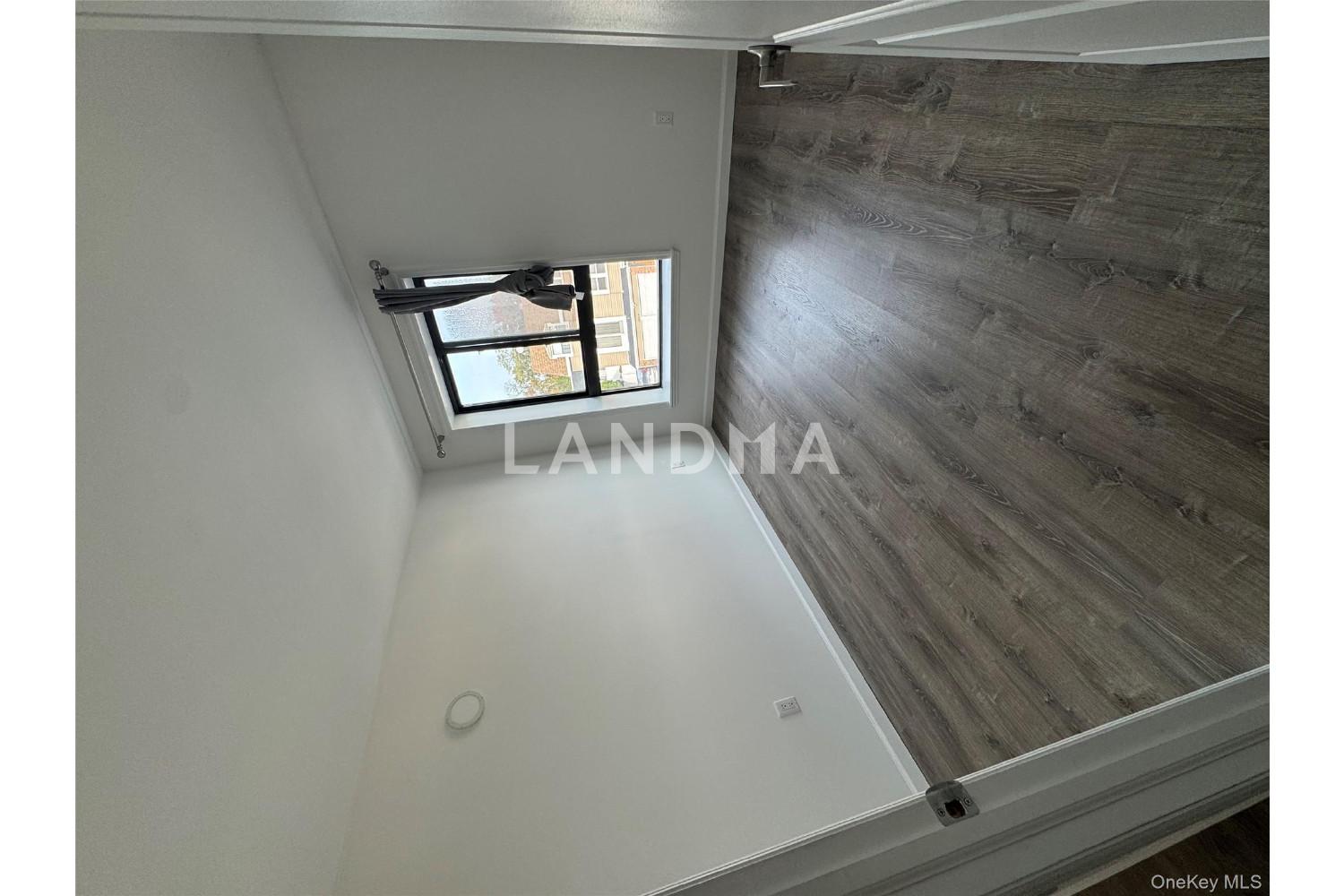 214-10 15 Avenue  Unit 3D & P6 官网图片 4