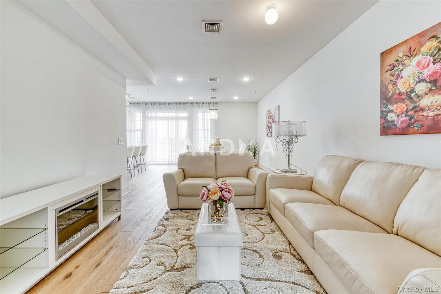 121 Marina Pointe Drive  Unit 121 官网图片 4