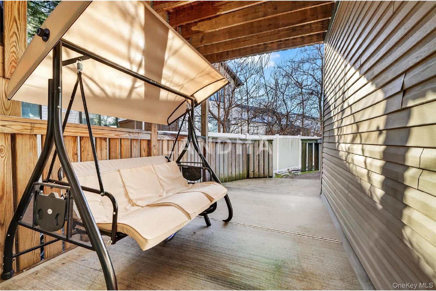 2 Bluefield Drive  Unit 103 官网图片 39