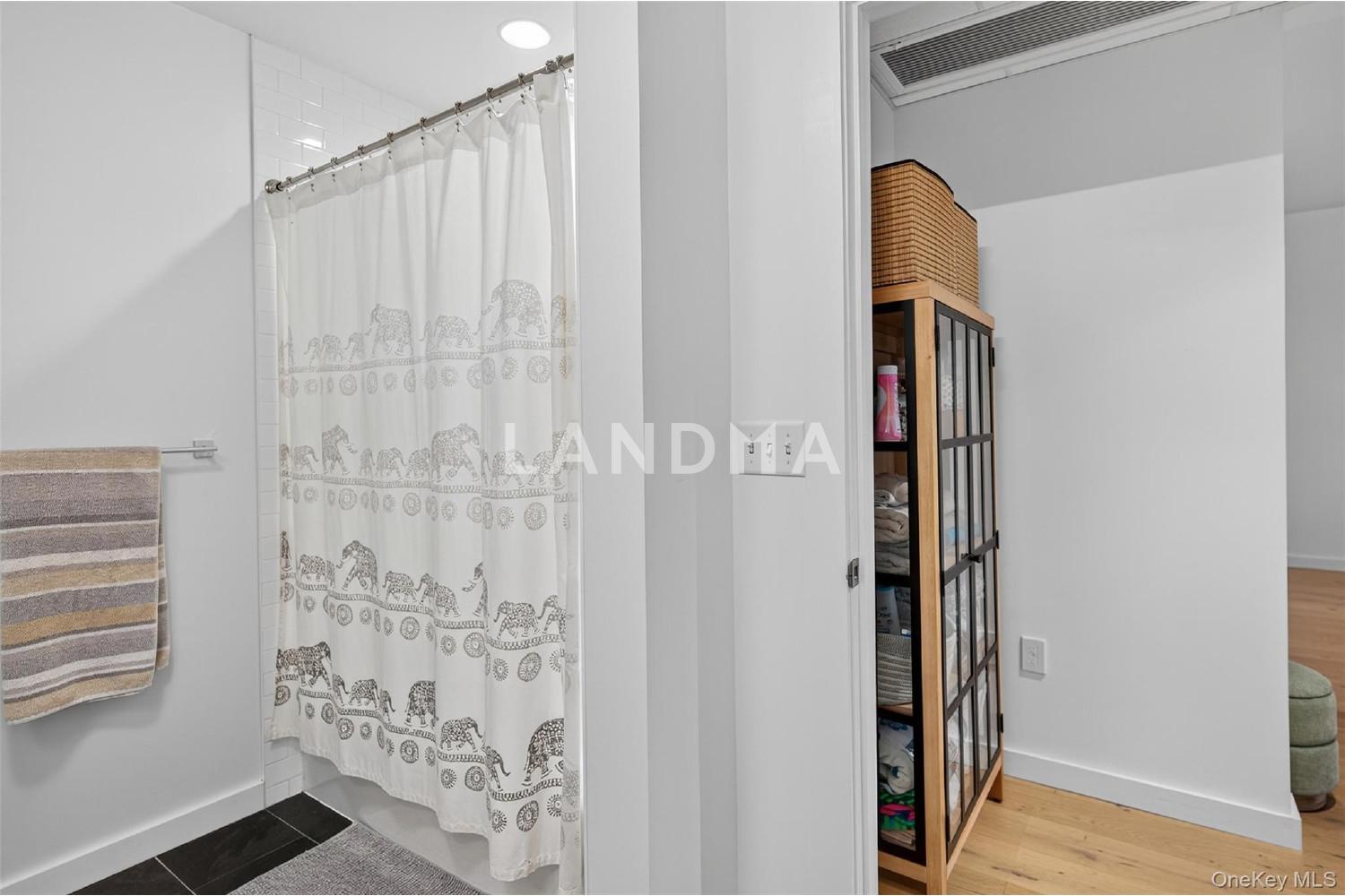 249 Main Street  Unit 305 官网图片 18