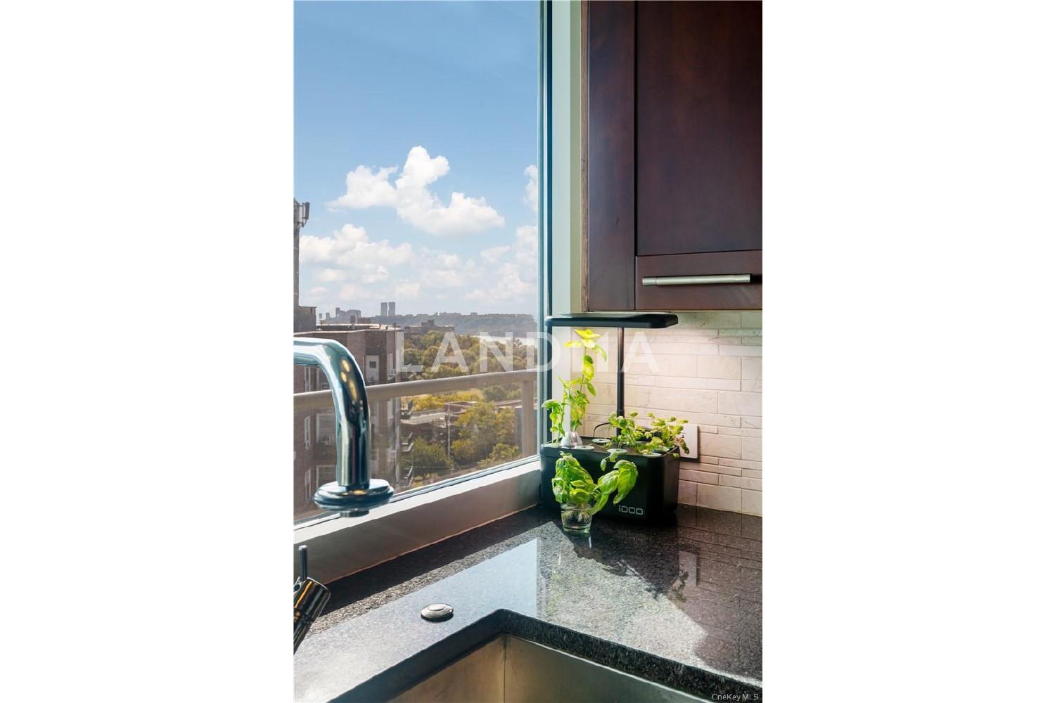 640 W 237th Street  Unit 12B 官网图片 12
