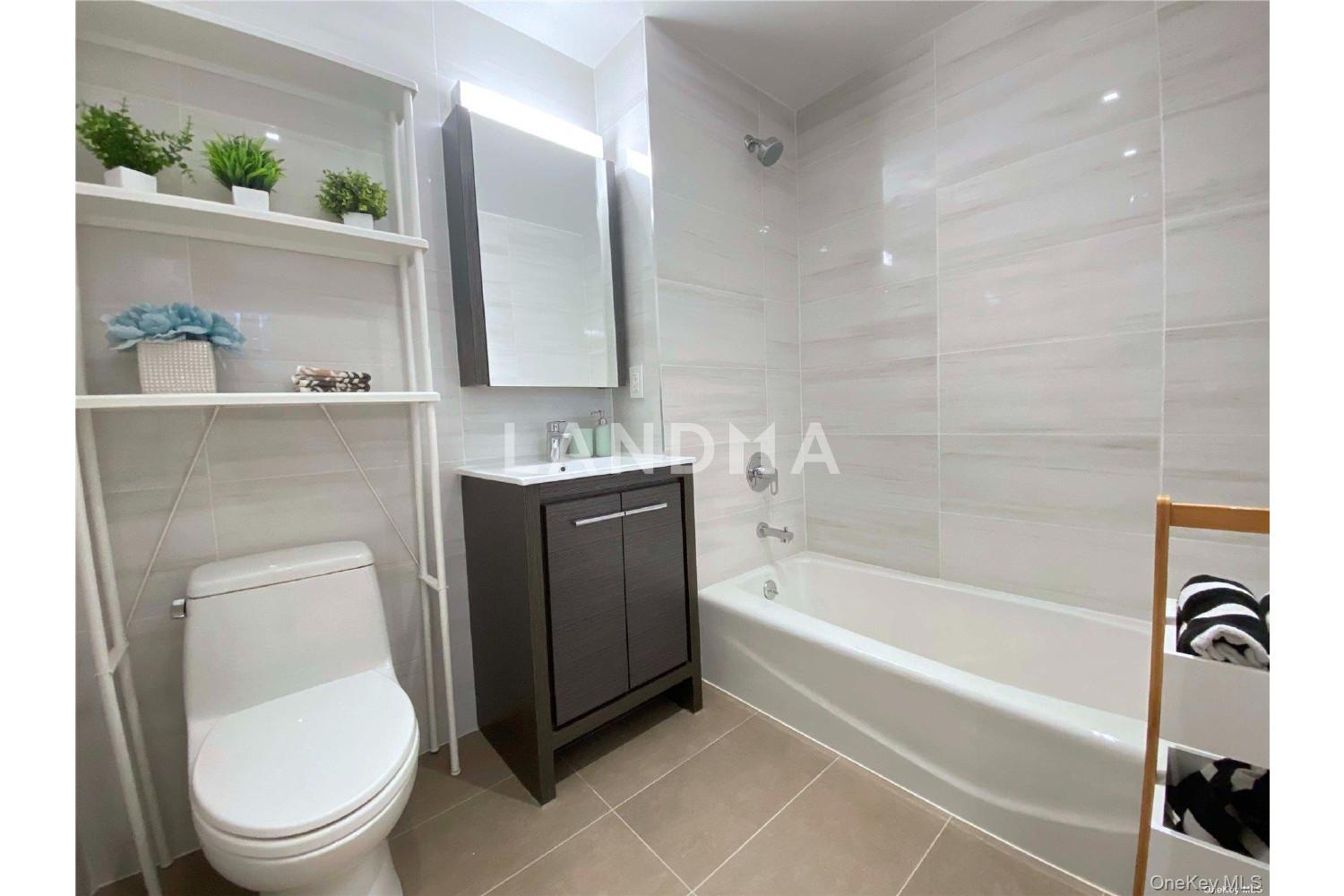 42-23 Parsons Boulevard  Unit 1E 官网图片 13