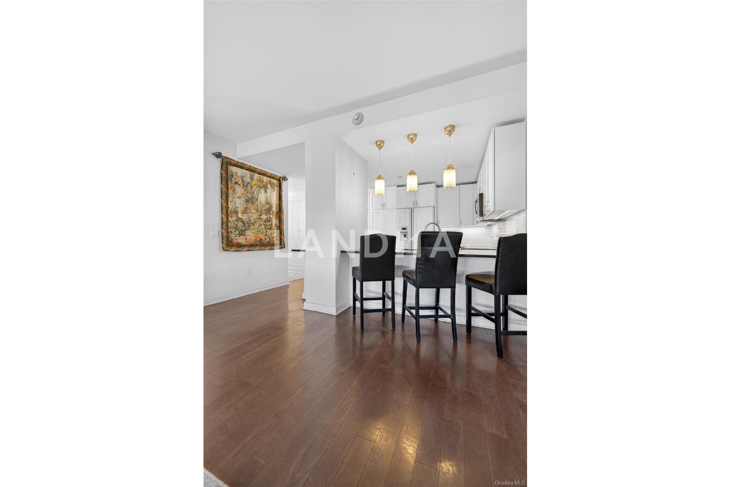 433 Main Street  Unit 103 官网图片 8