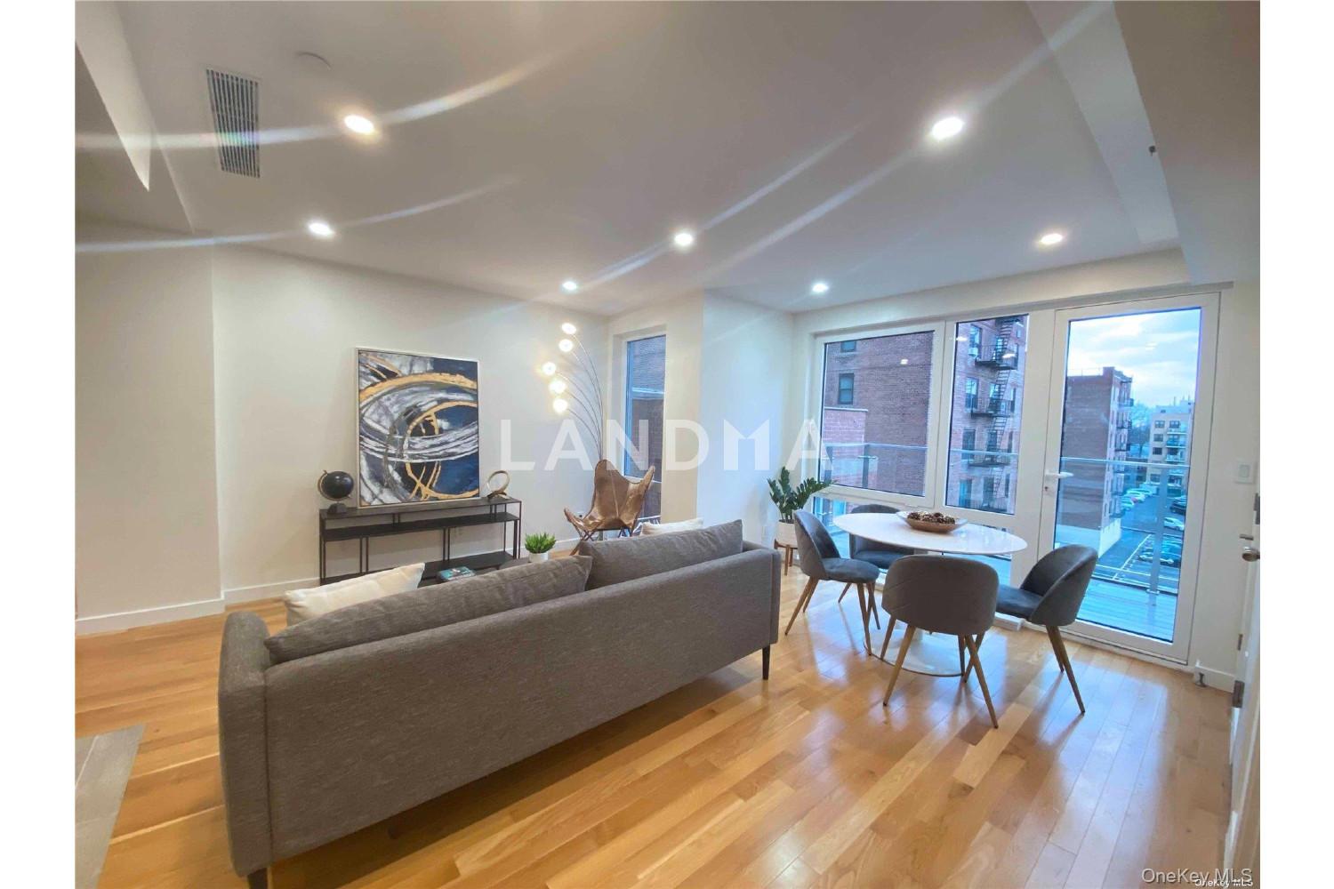 42-23 Parsons Boulevard  Unit 1E 官网图片 18