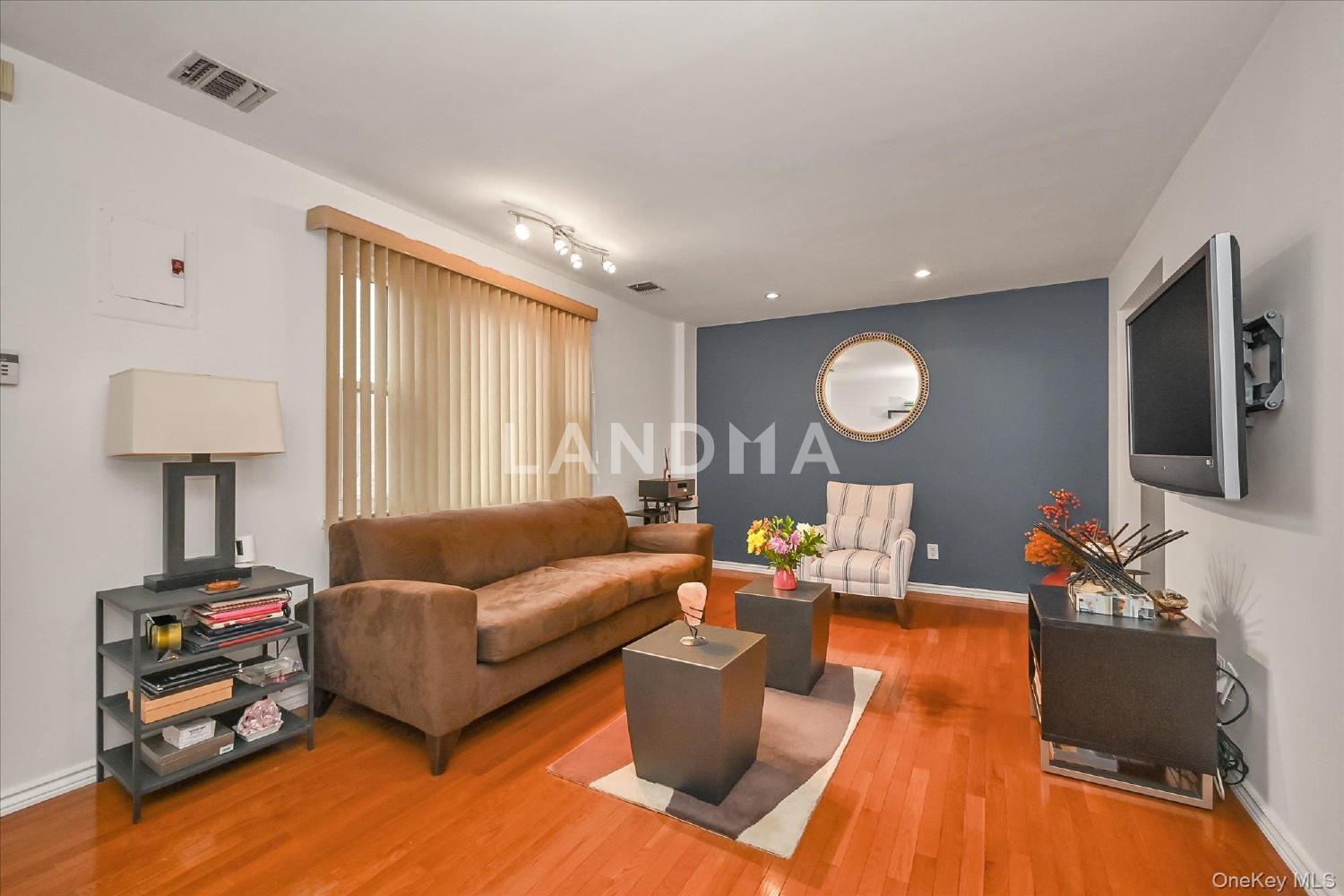 229-09 69th Avenue 官网图片 4