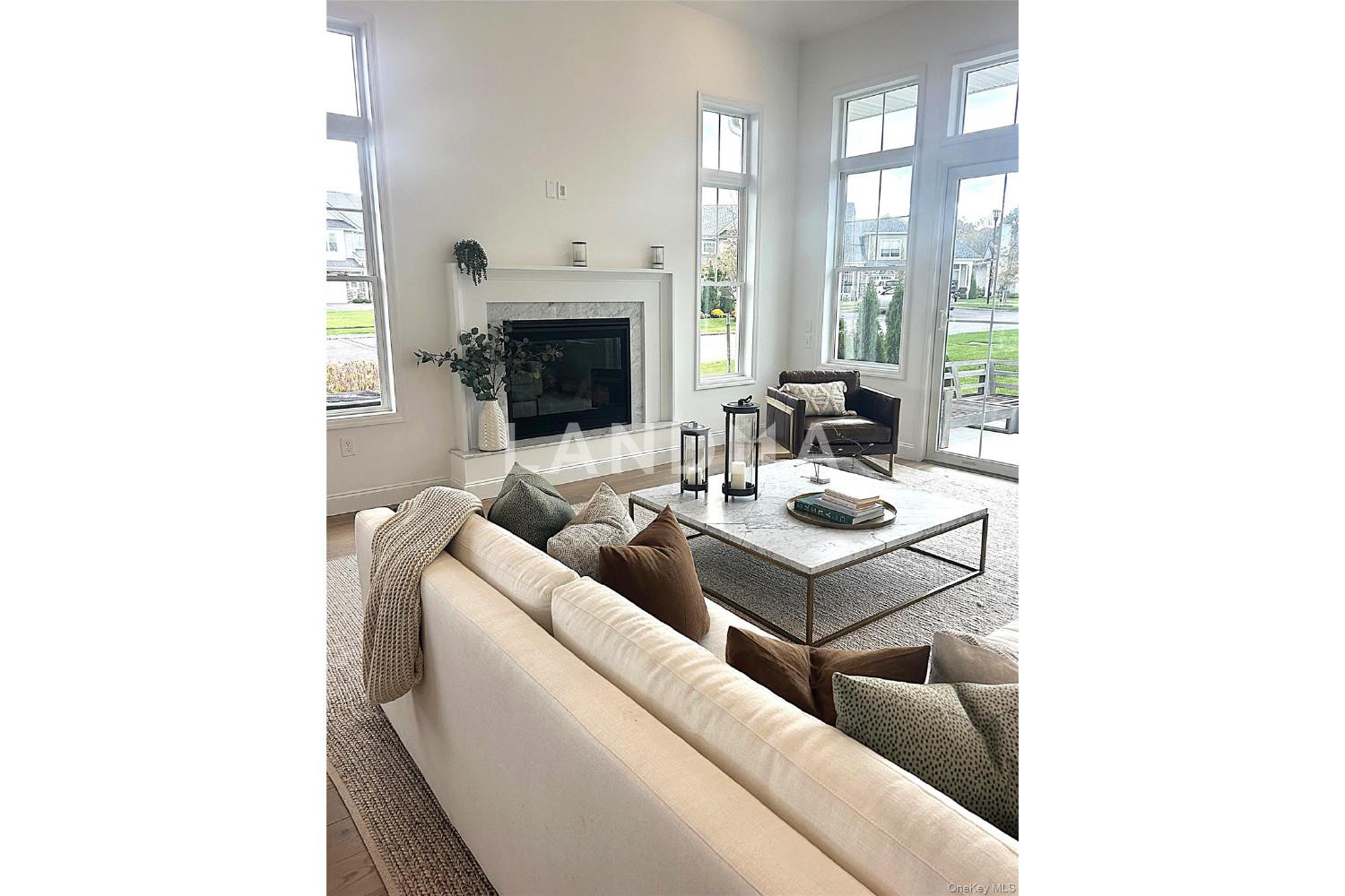 329 Silver Timber Drive  Unit 329 官网图片 5