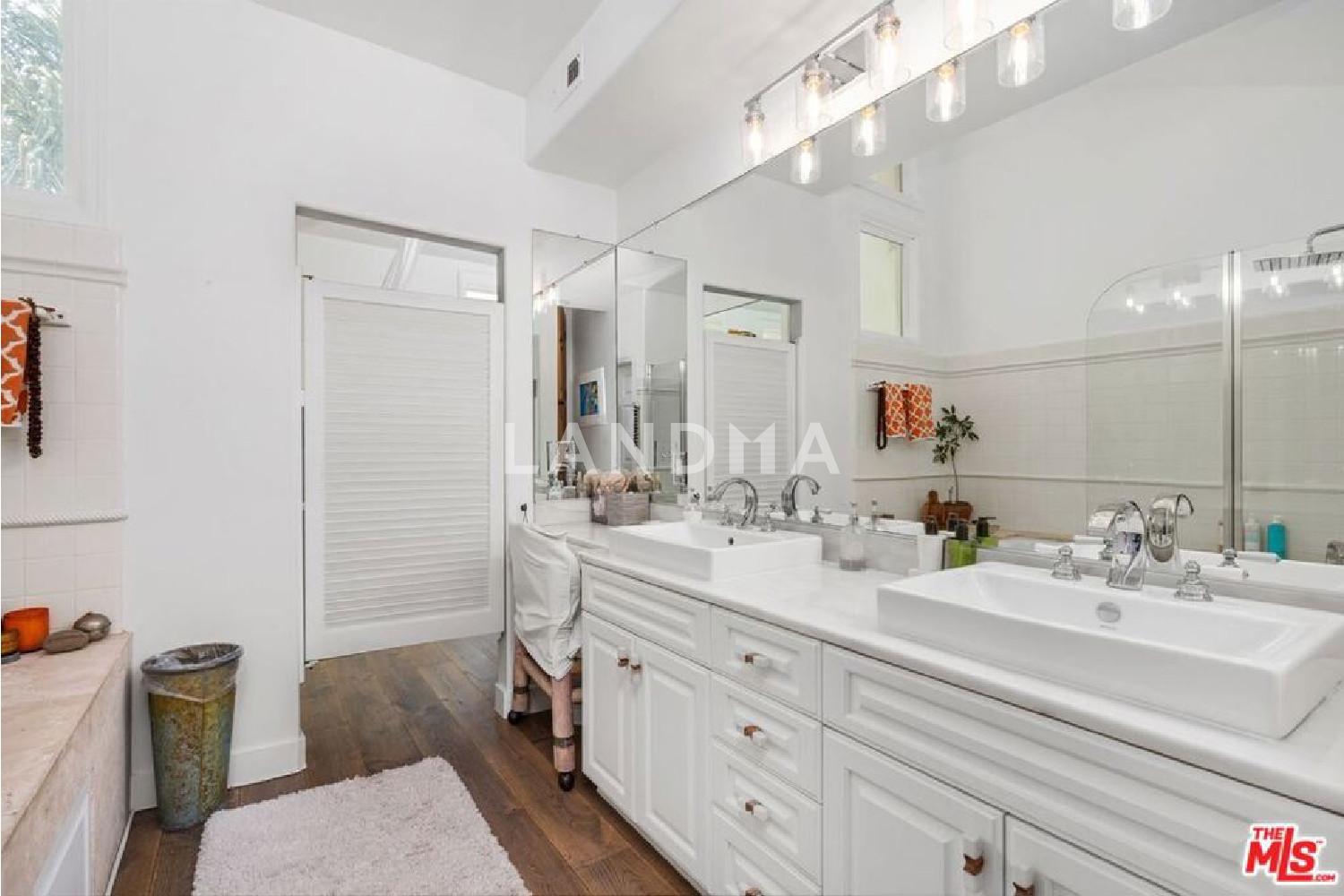 6435 Zumirez Drive #10 官网图片 16