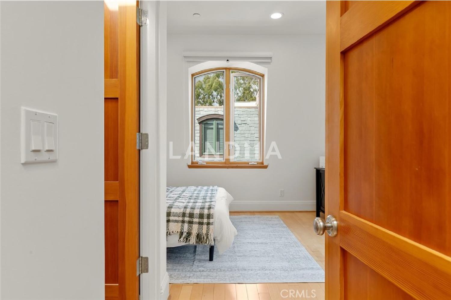 2323 S Beverly Glen Boulevard #9 官网图片 39