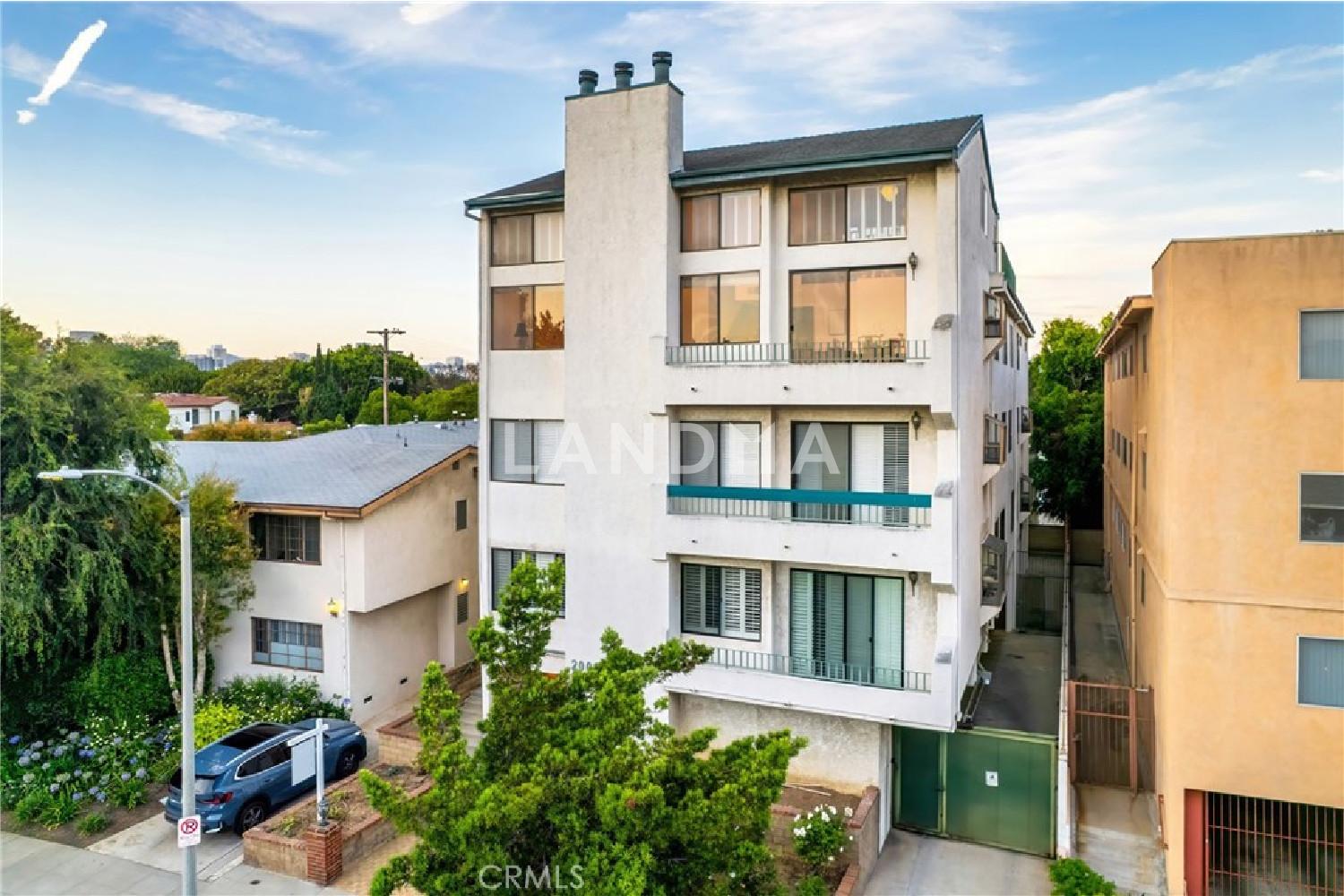2008 S Bentley Avenue #5