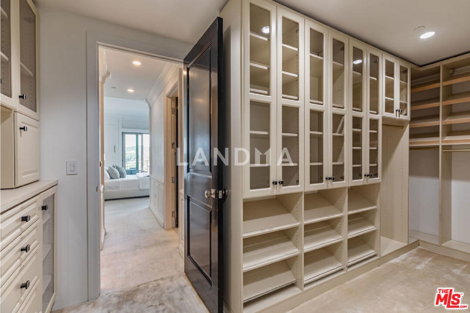 10727 Wilshire Boulevard #1702 官网图片 16