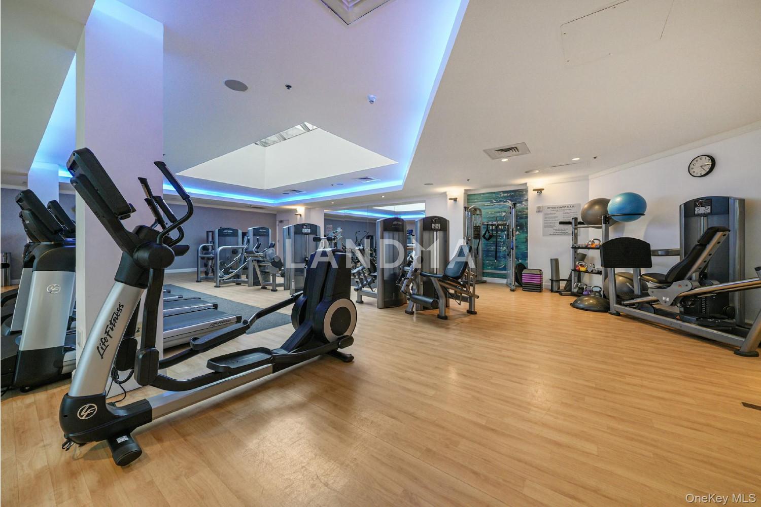 1 Renaissance Square  Unit 15E 官网图片 22