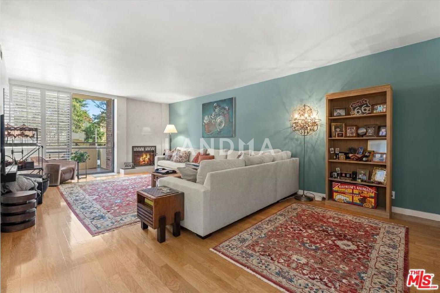 211 S Spalding Drive #N104