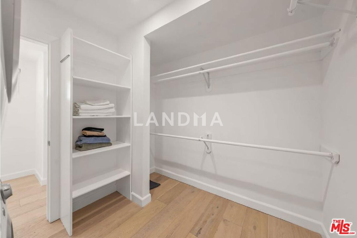 1525 N Hayworth Avenue #302 官网图片 32