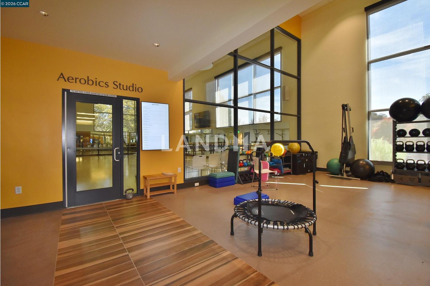 2100 Golden Rain Rd #5 官网图片 34